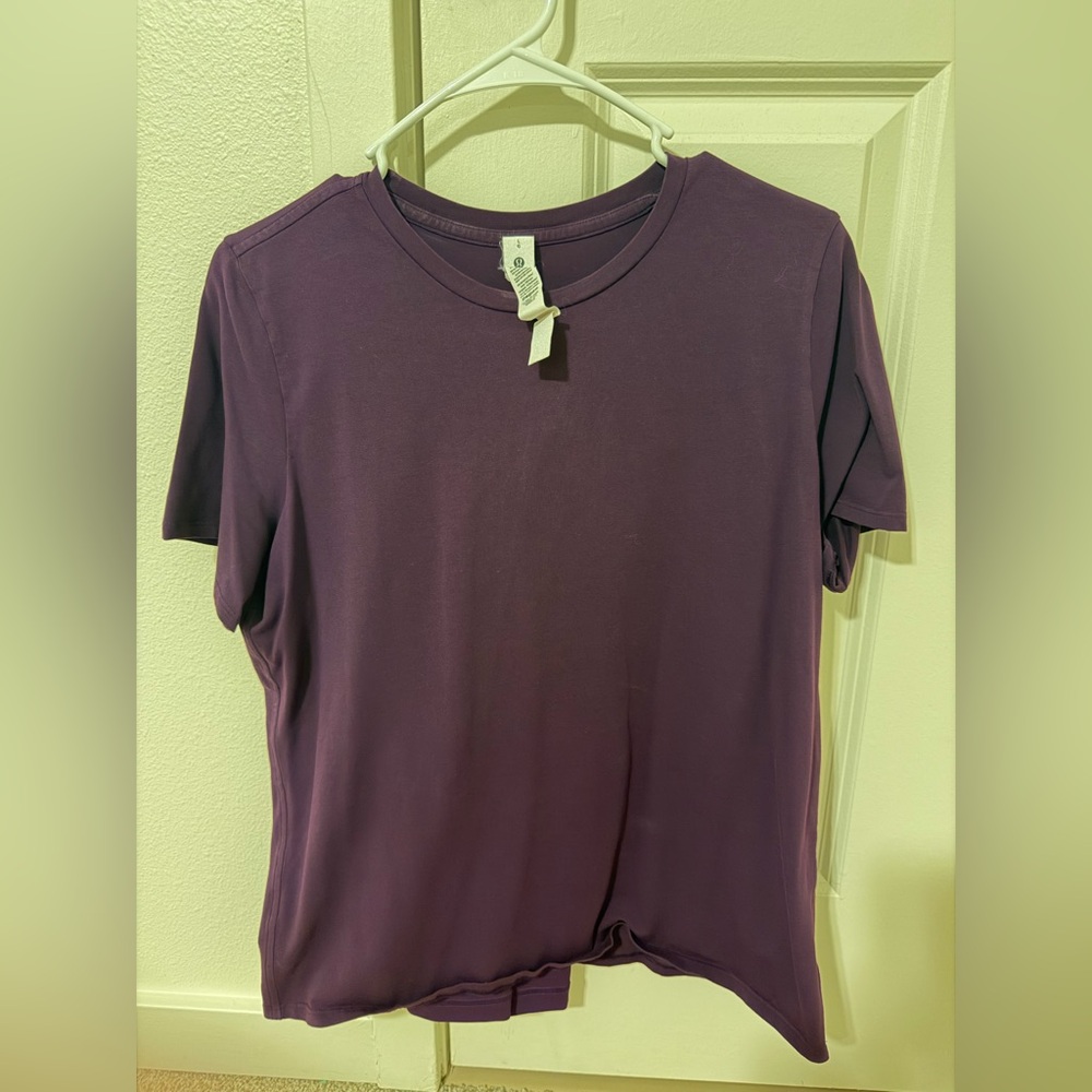 lululemon athletica Organic Tee in Dramatic Magenta